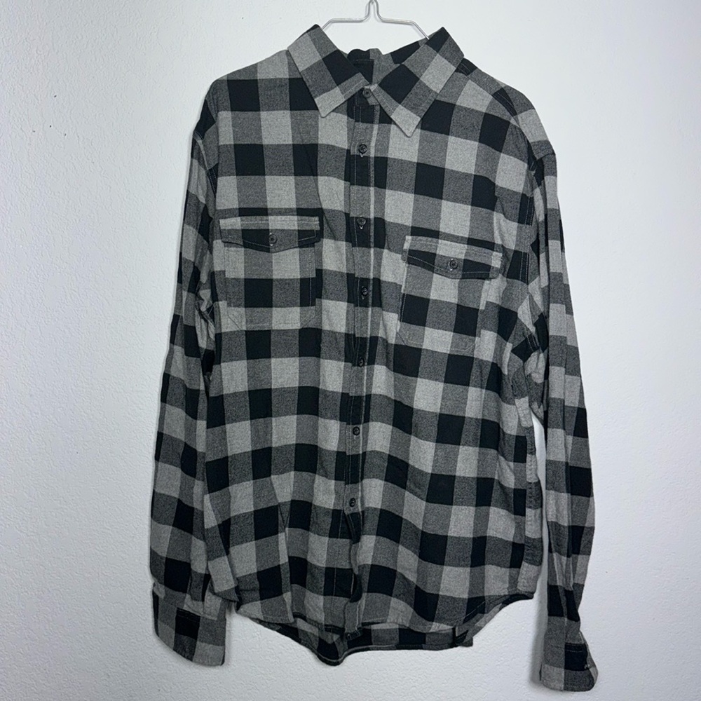 Men’s Plaid Button Down